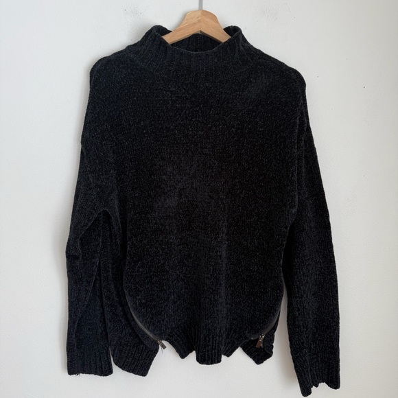 Lovers + Friends Delridge Sweater in Black - Picture 3 of 6